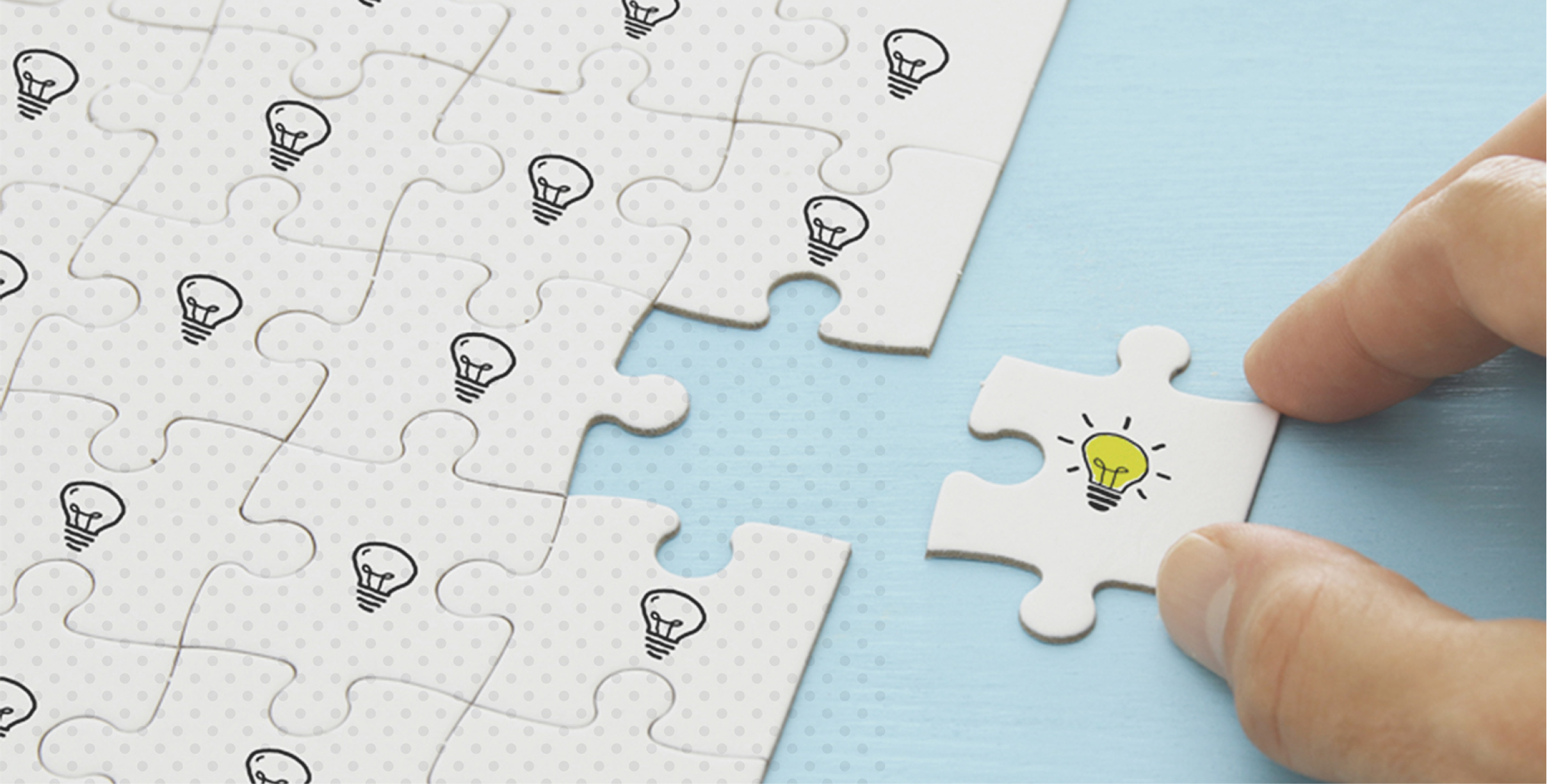 Thumbtack in calendar concept for busy  appointment and meeting reminder