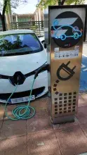 Coche cargando.jpg