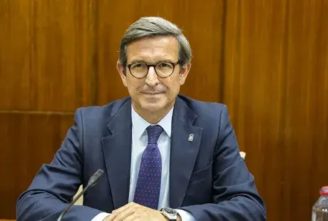 Paradela en Comisión Parlamentaria Paradela en Comisión Parlamentaria