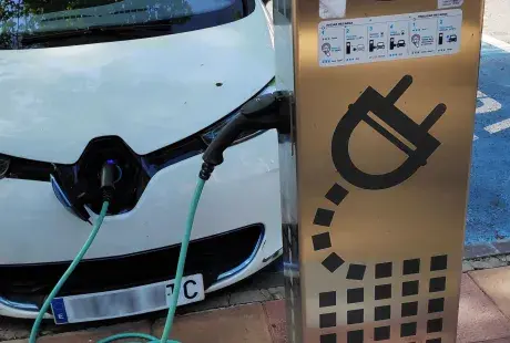 Coche cargando 0.jpg