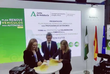 Firma acuerdo Agencia Andaluza de la Energía y Faconauto Firma acuerdo Agencia Andaluza de la Energía y Faconauto