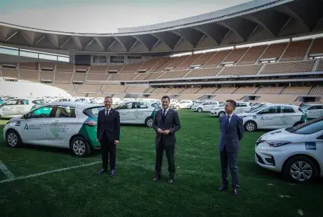 Foto vehiculos junta.jpg