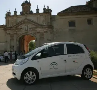 Coche electrico ja6 0.jpg
