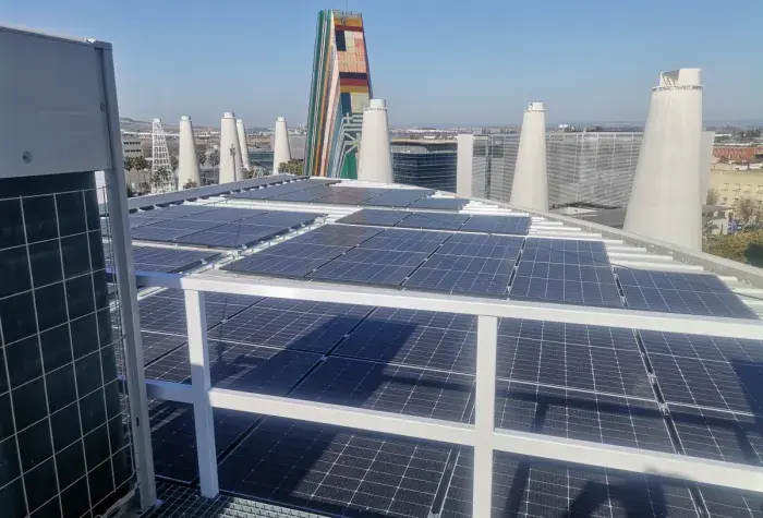 Instalaciones fotovoltaicas de la sede de la Agencia Andaluza de la Energía Instalaciones fotovoltaicas de la sede de la Agencia Andaluza de la Energía